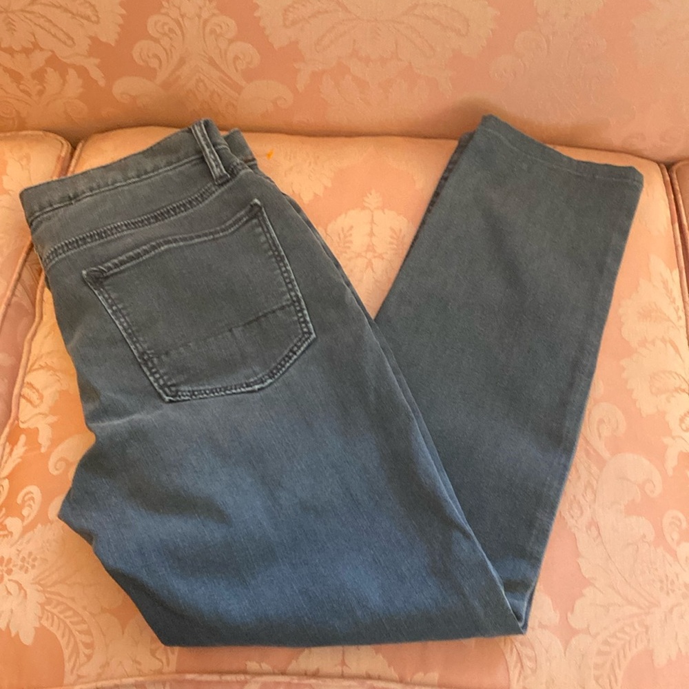 VGUC. Banana republic, travel Jean. 30x30 slim fit.